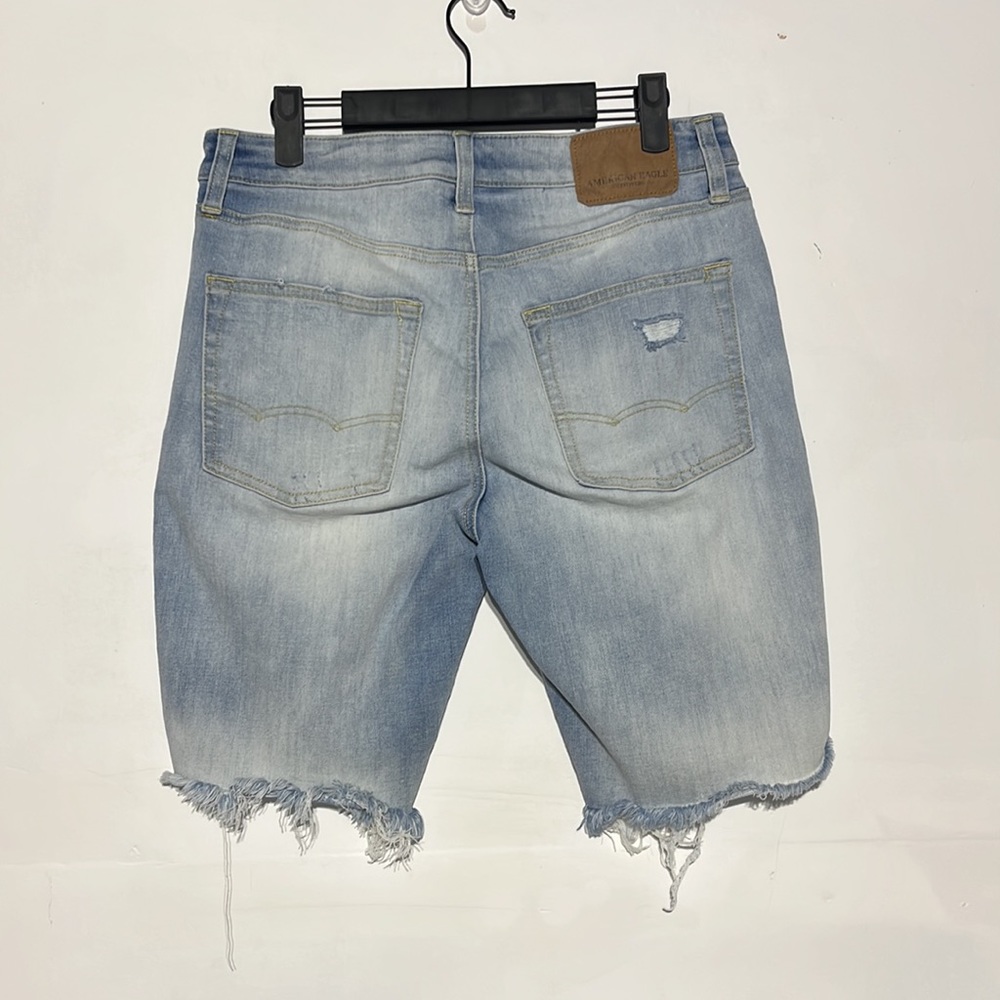 American Eagle Men’s Extreme Flex 4 Lightwash Distressed Denim Shorts Size 30 - Picture 7 of 12